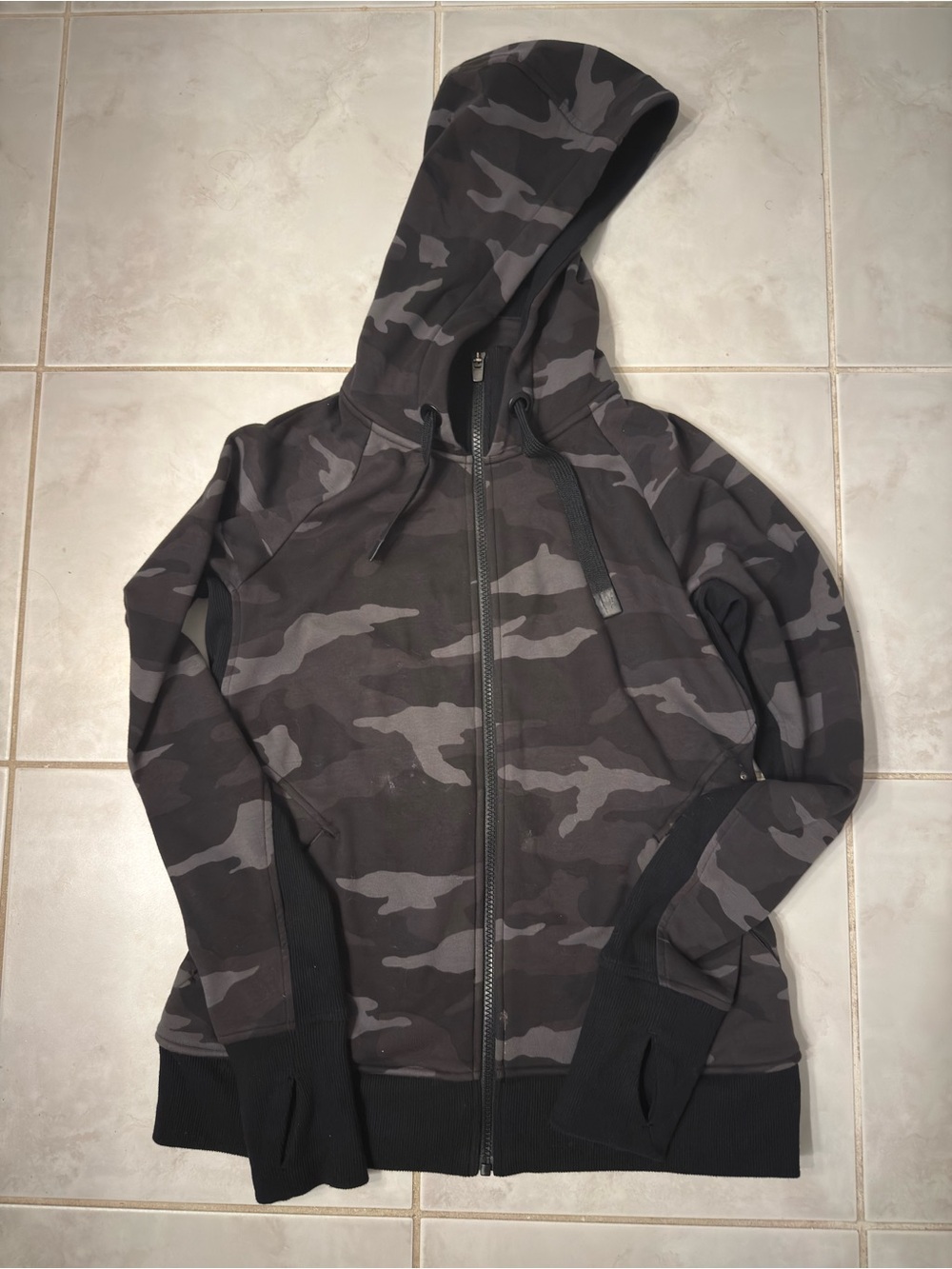Athleta Black Camo Triumph Hoodie - Small